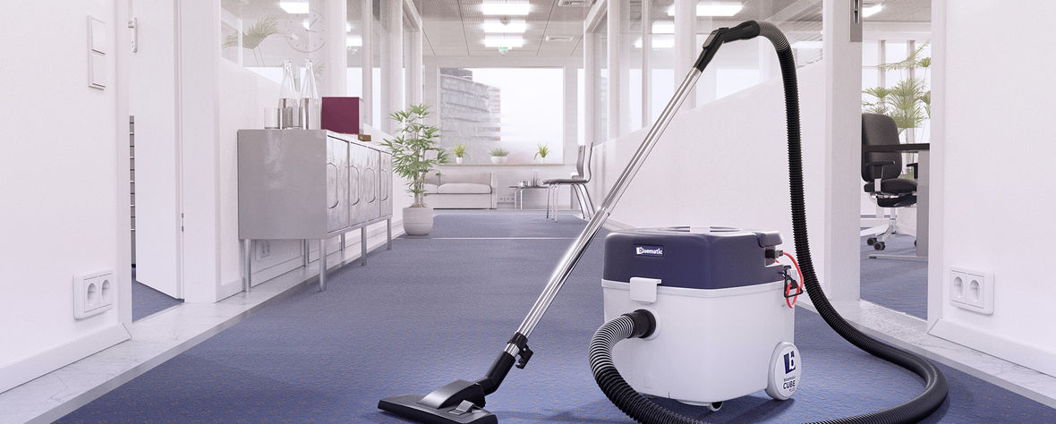 Der neue bluematic CUBE PLUS einsatzbereit im Büro