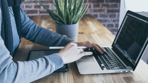 bewerbungsprozess-schritt-01_haelfte