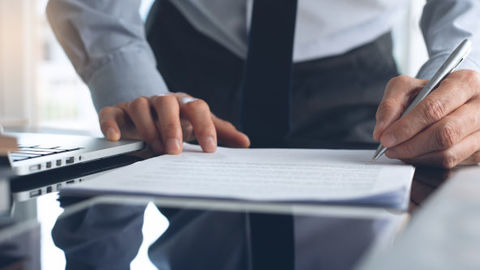 bewerbungsprozess-schritt-04_haelfte